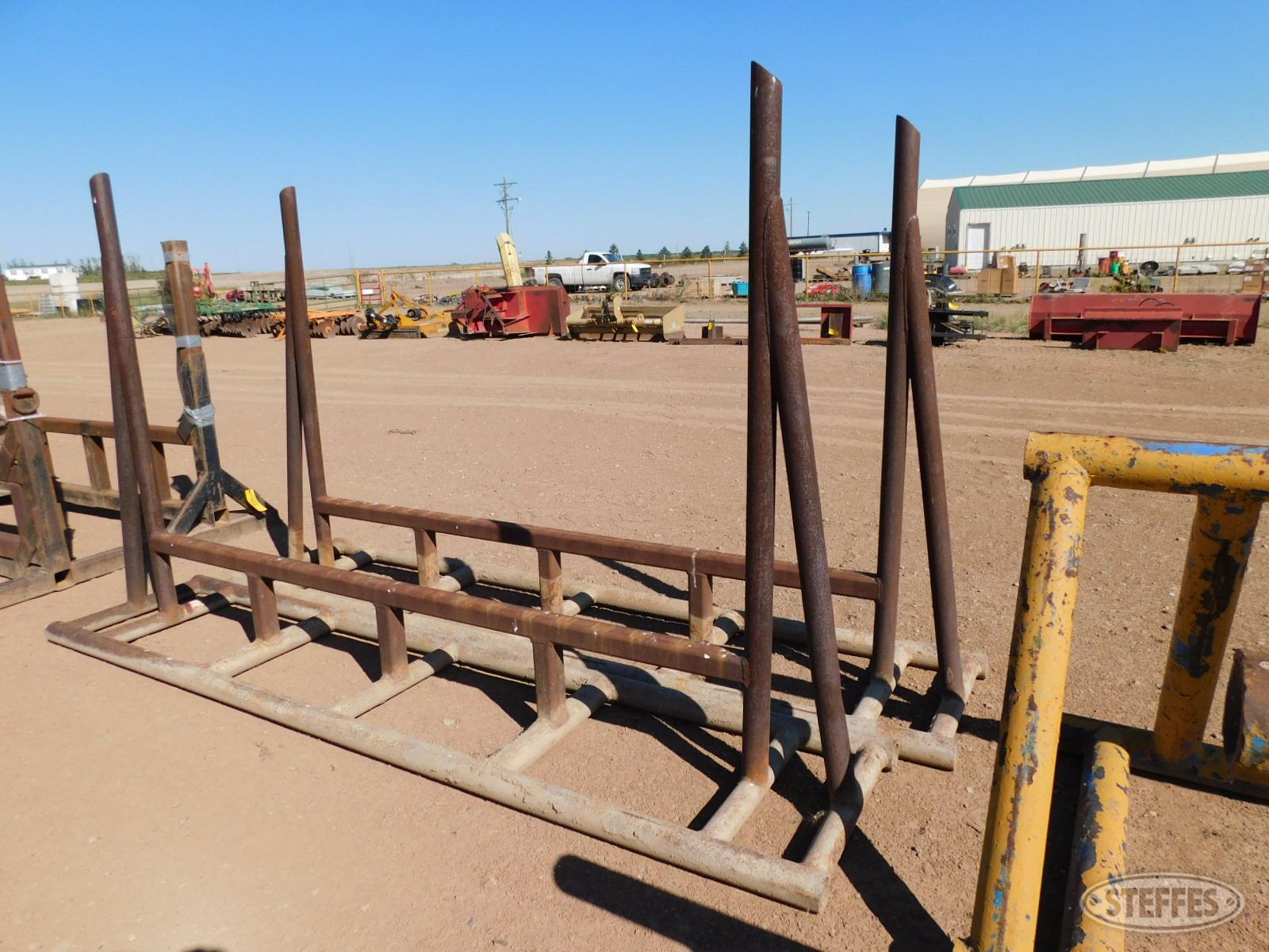 Metal trailer pipe rack stand